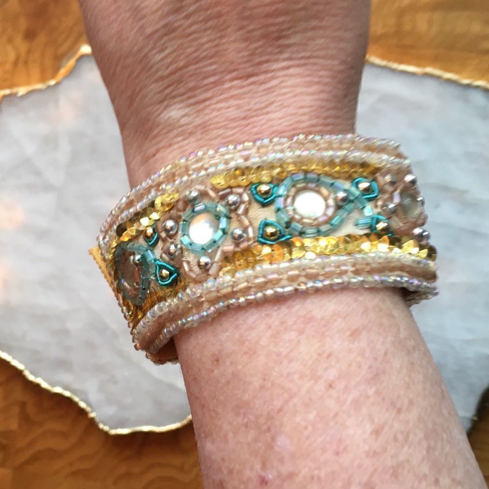BRACELET SET of Four Stackables! - Picture 7 of 8